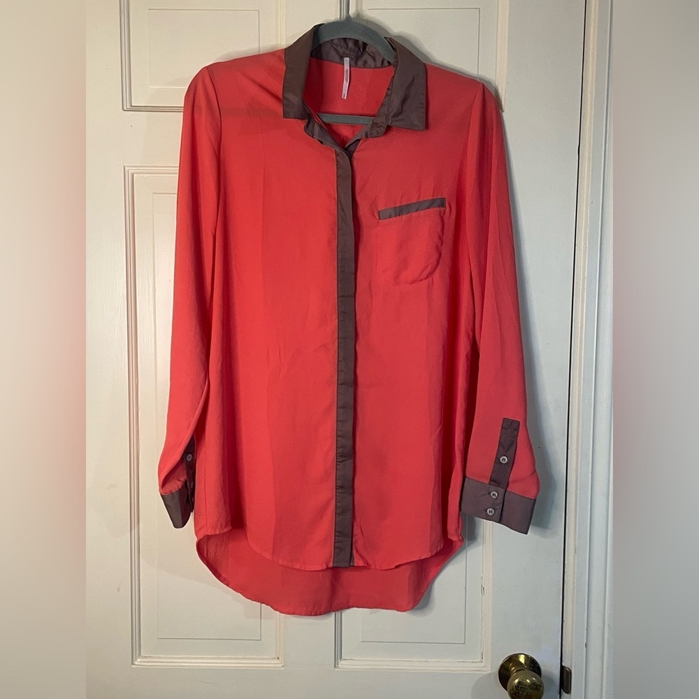 Free People Coral Silky Button Up Long Sleeve Shirt Brown Trim Oversized Small - Picture 7 of 7